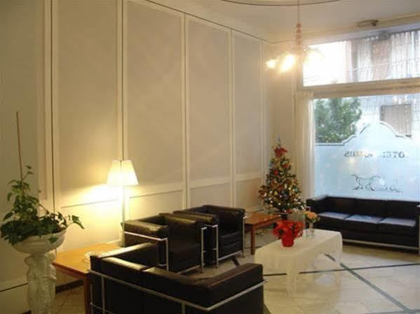 Domus Hotel อาเลสซานเดรีย ภายนอก รูปภาพ